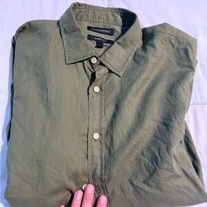 Banana Republic Olive Green Untucked Slim Fit Shirt